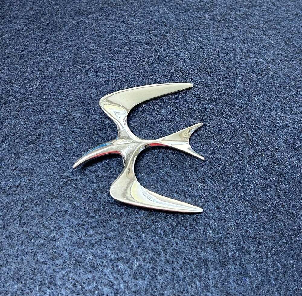 Vintage Signed Sarah Coventry Silver Tone Seagull Pin Modern Style